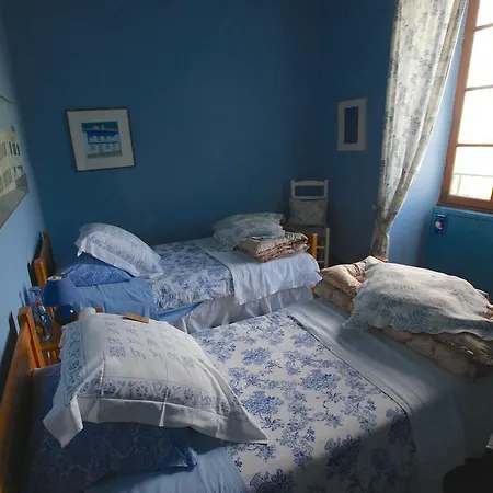Les Chimeres Puylaroque Room photo